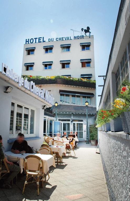 Le Cheval Noir Hotel Paris 펜틴 외부 사진
