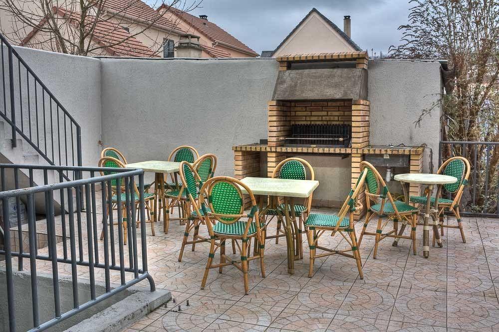 Le Cheval Noir Hotel Paris 펜틴 외부 사진